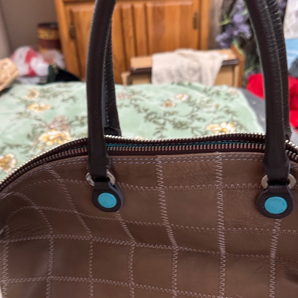 Gabs tote bag with Black Leather Strap with Blue Accent - Picture 4 of 16